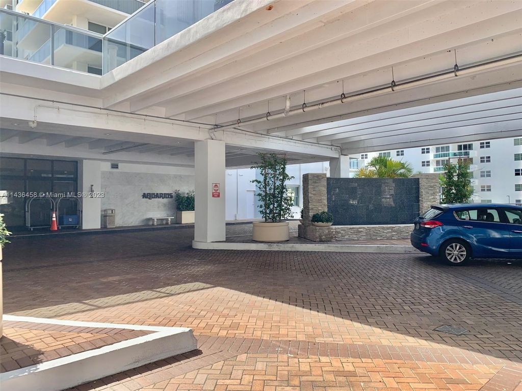 Photo of 2751 S Ocean Dr #308S, Hollywood, FL 33019 (MLS # A11436458)