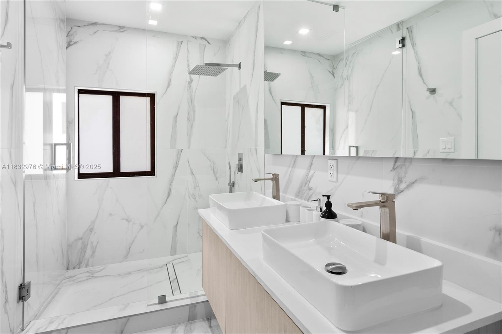 OLD CUTLER ESTATES SEC 3 - Residential