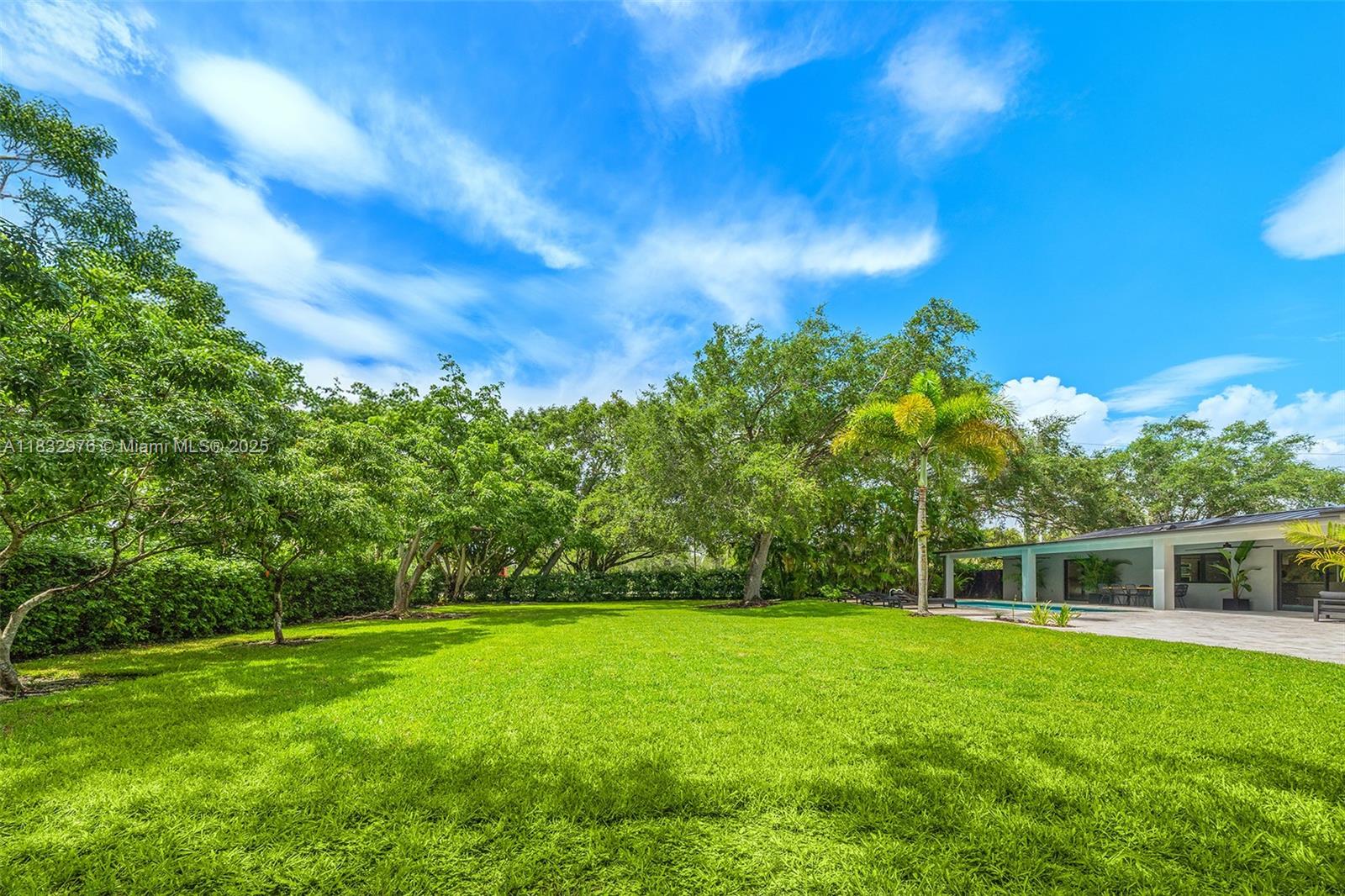 OLD CUTLER ESTATES SEC 3 - Residential