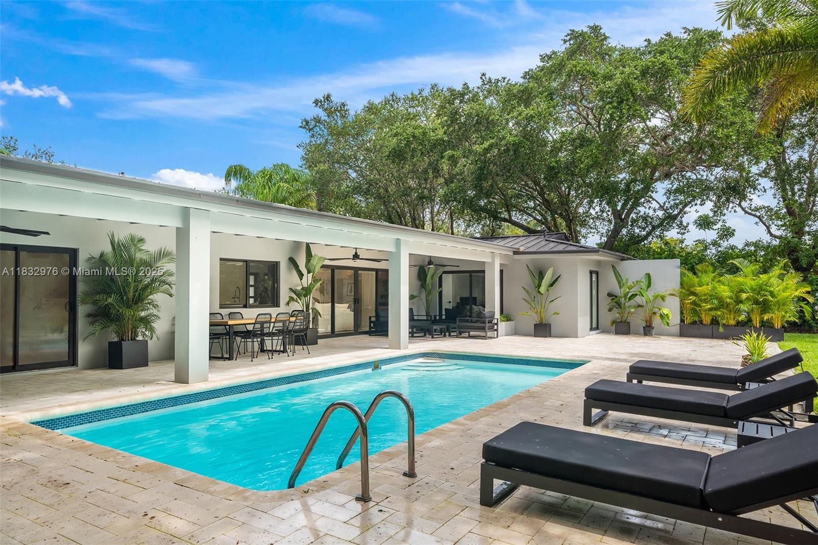 OLD CUTLER ESTATES SEC 3 - Residential