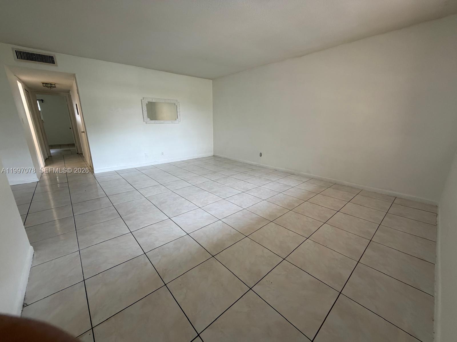 GOLFVIEW ARMS INC CONDO - Residential Lease