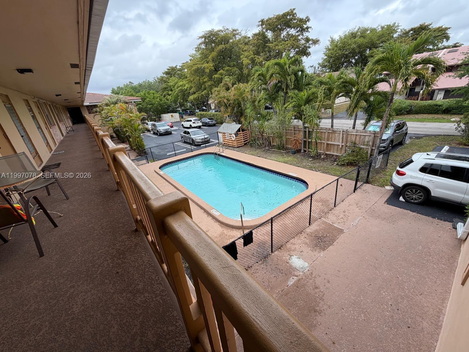 GOLFVIEW ARMS INC CONDO - Residential Lease