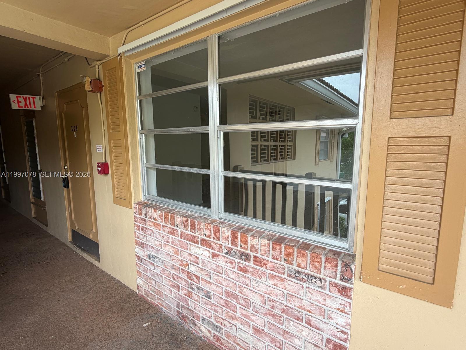 GOLFVIEW ARMS INC CONDO - Residential Lease