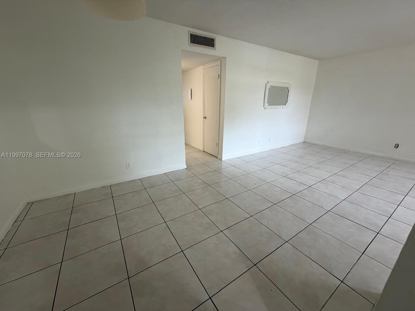 GOLFVIEW ARMS INC CONDO - Residential Lease