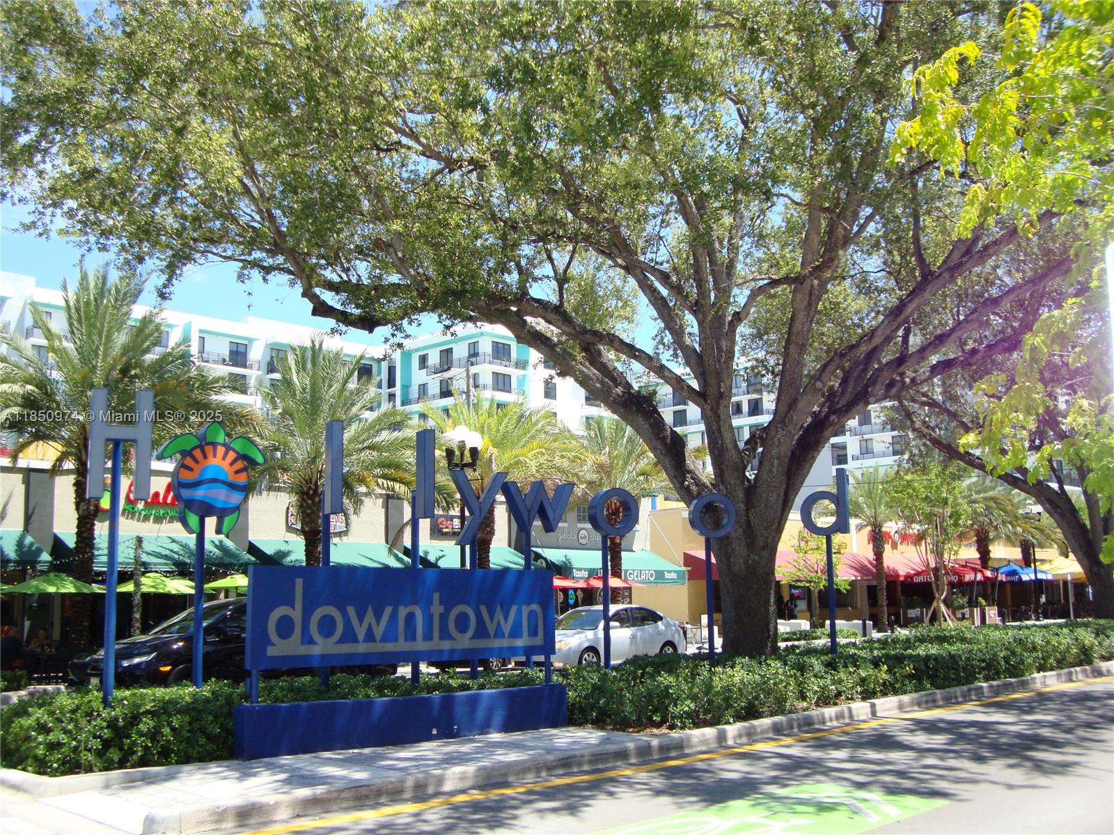 WATERWAY @ HOLLYWOOD BEACH - Residential