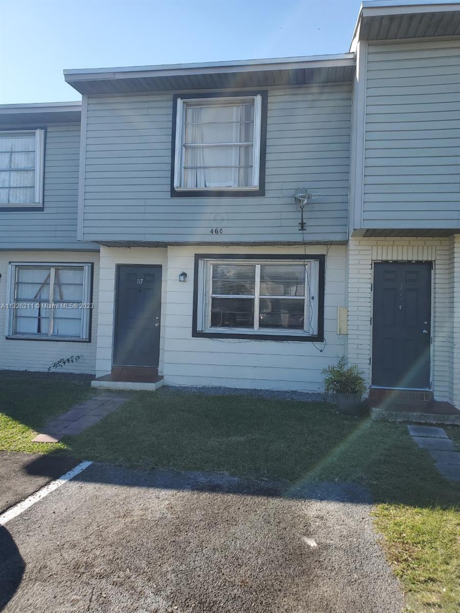 Photo 2 of 22 of listing ae2f7999-6e18-4c0f-b46f-2ce38e9d0826 condo