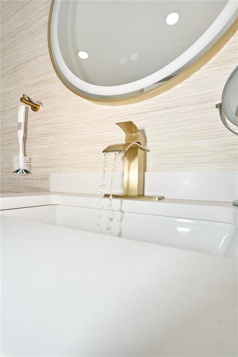 SAGA BAY GARDENS CONDO - Residential