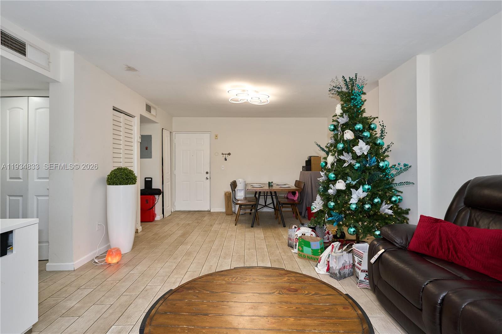 SAGA BAY GARDENS CONDO - Residential