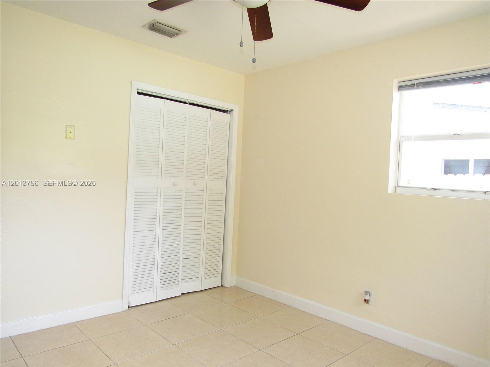 BREEZYWAY MANOR SECOND AD - Residential