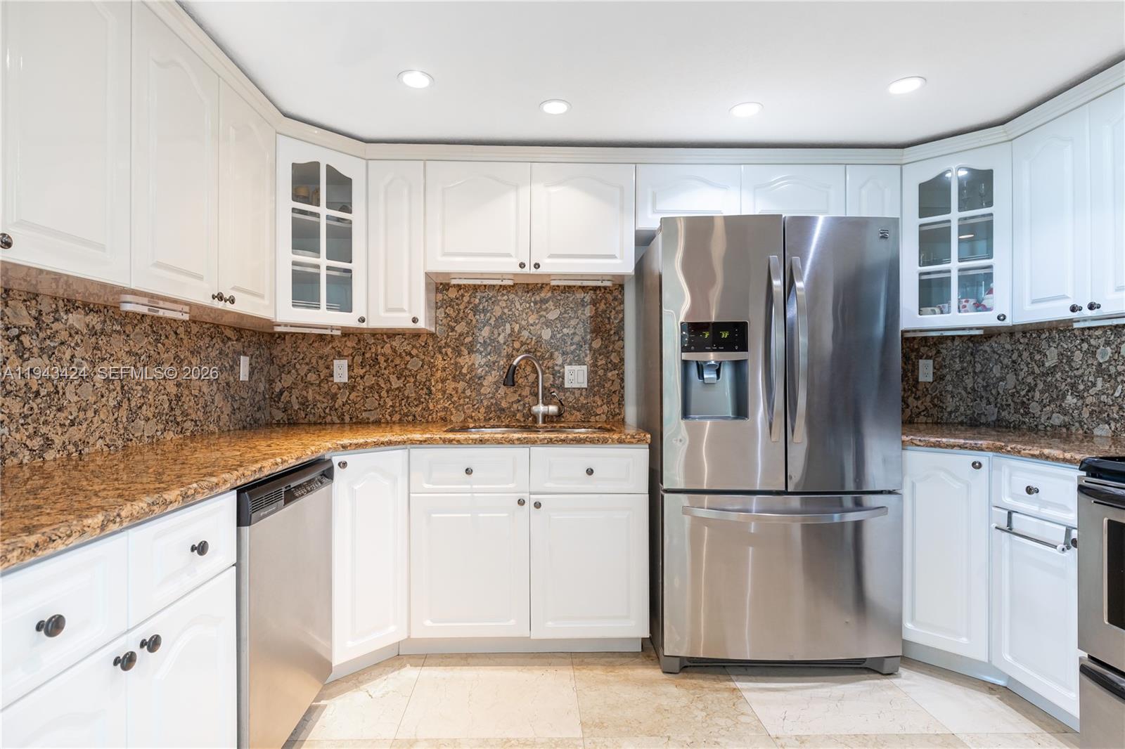 ARLEN HOUSE EAST CONDO - Residential