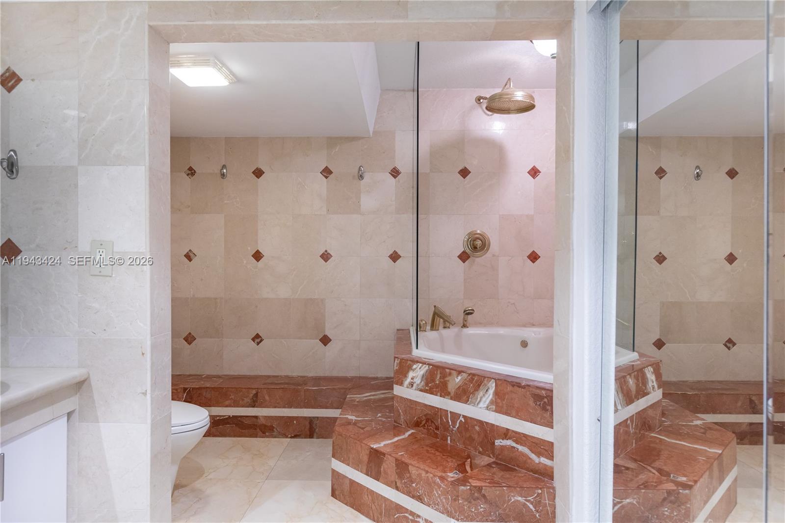 ARLEN HOUSE EAST CONDO - Residential