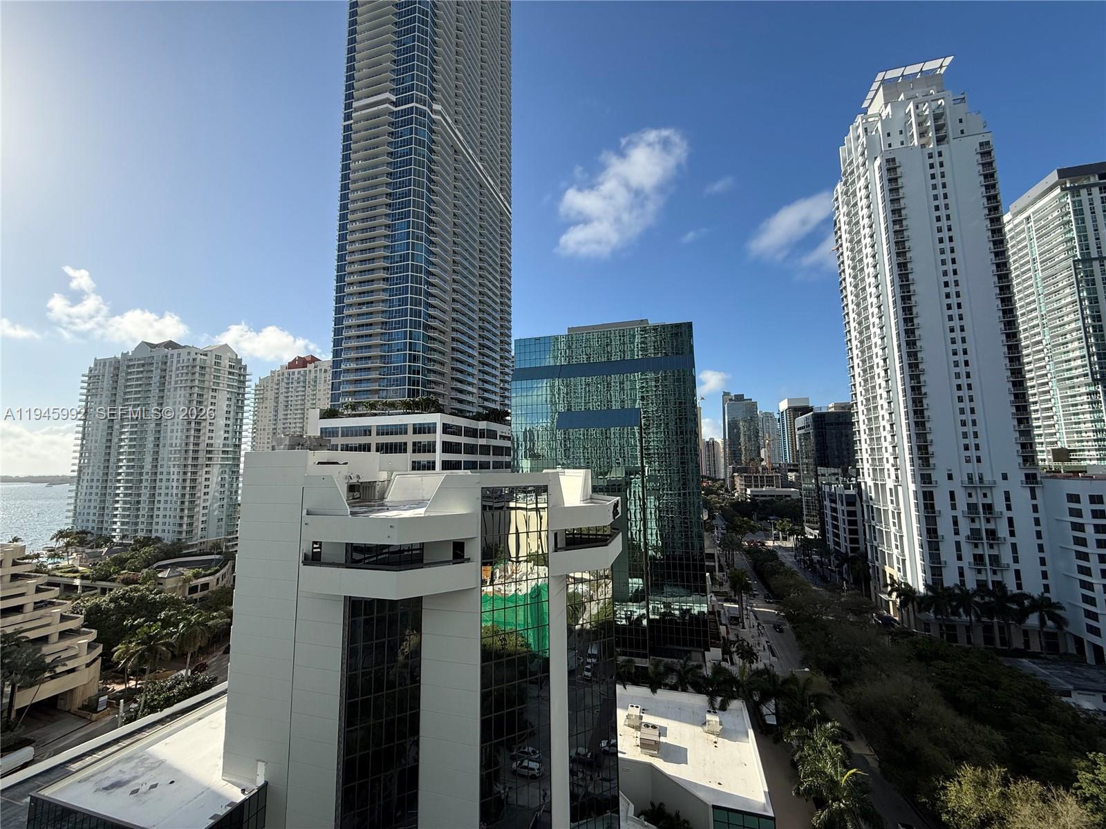 THE PLAZA 901 BRICKELL CO - Residential