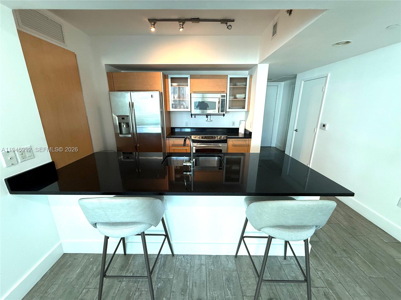 THE PLAZA 901 BRICKELL CO - Residential