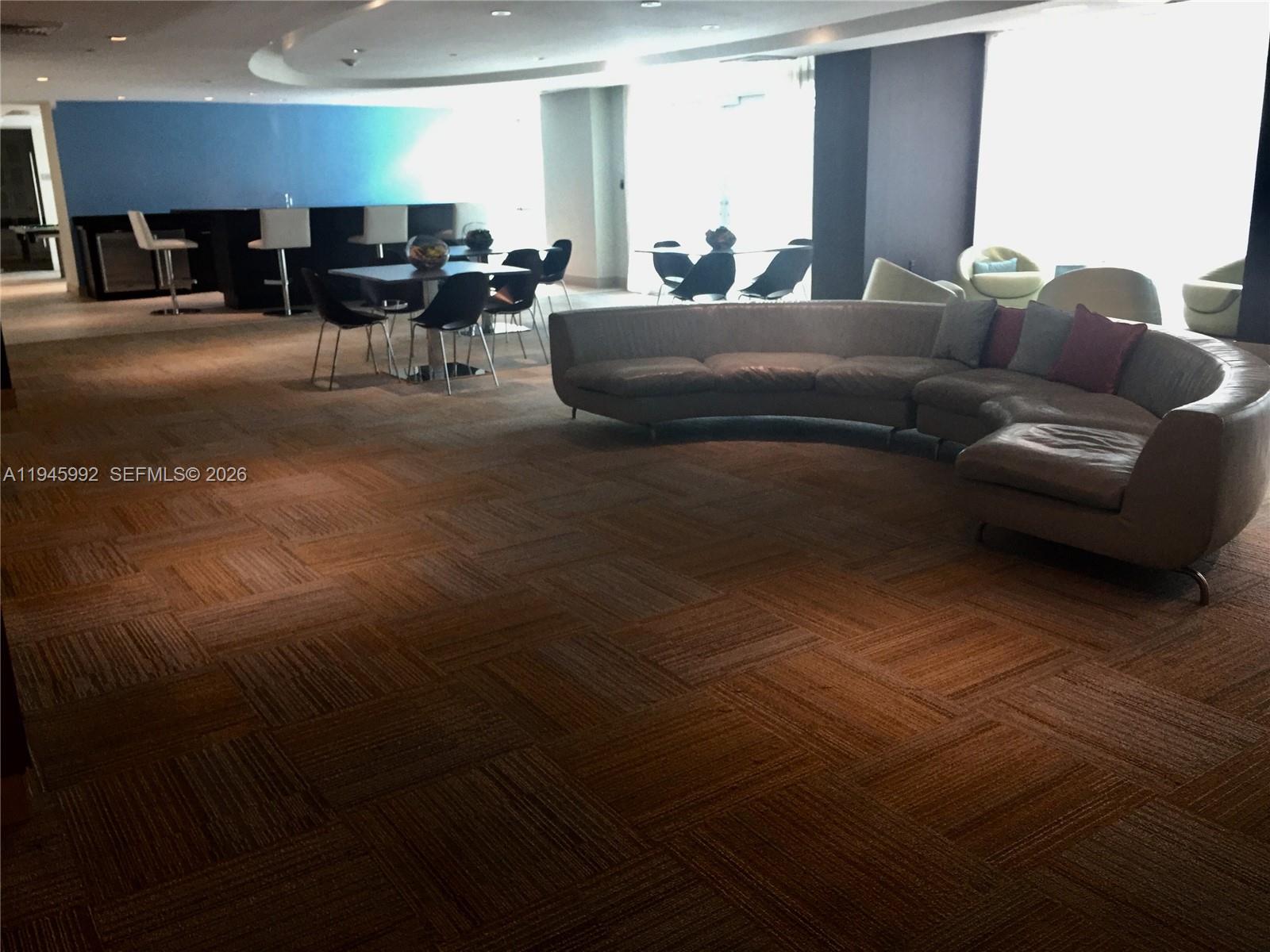 THE PLAZA 901 BRICKELL CO - Residential