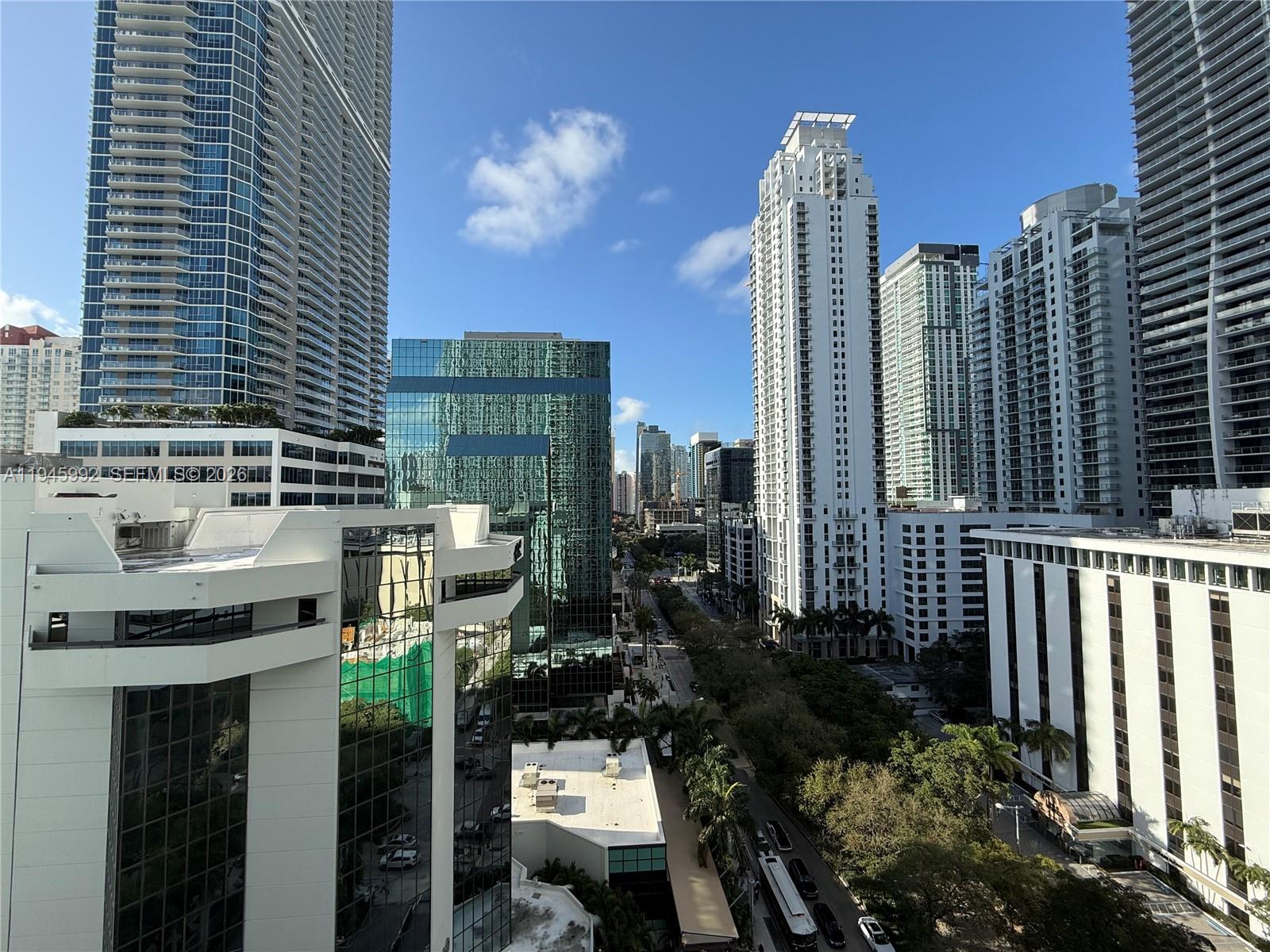 THE PLAZA 901 BRICKELL CO - Residential