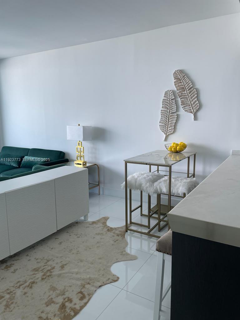 200 BISCAYNE BLVD WY 3309