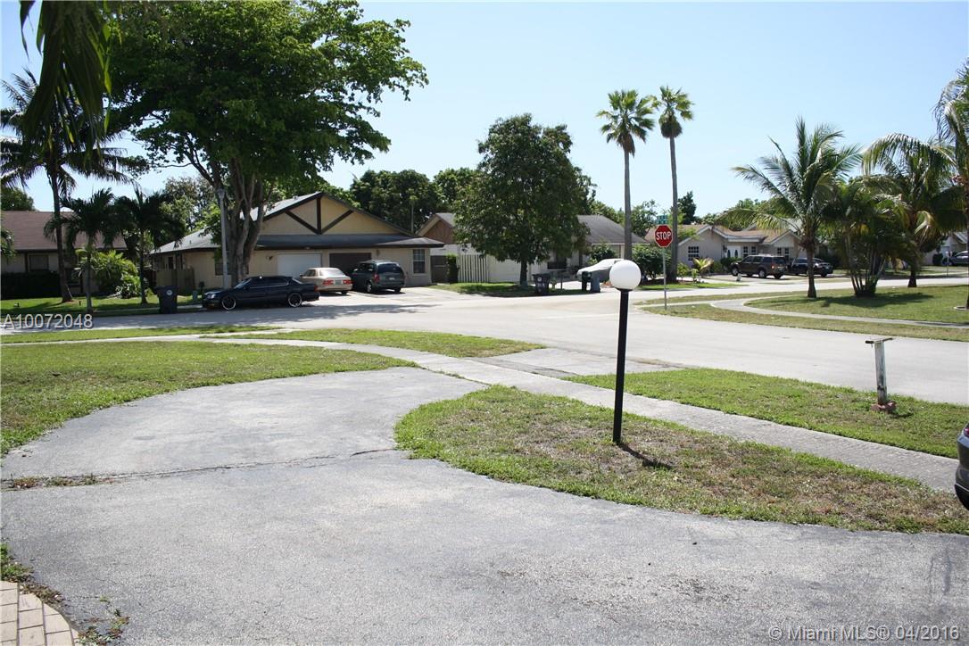 North Lauderdale Village - Residential Lease