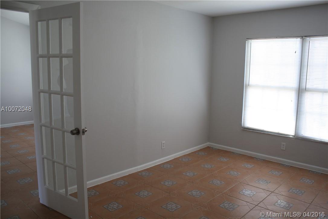 North Lauderdale Village - Residential Lease