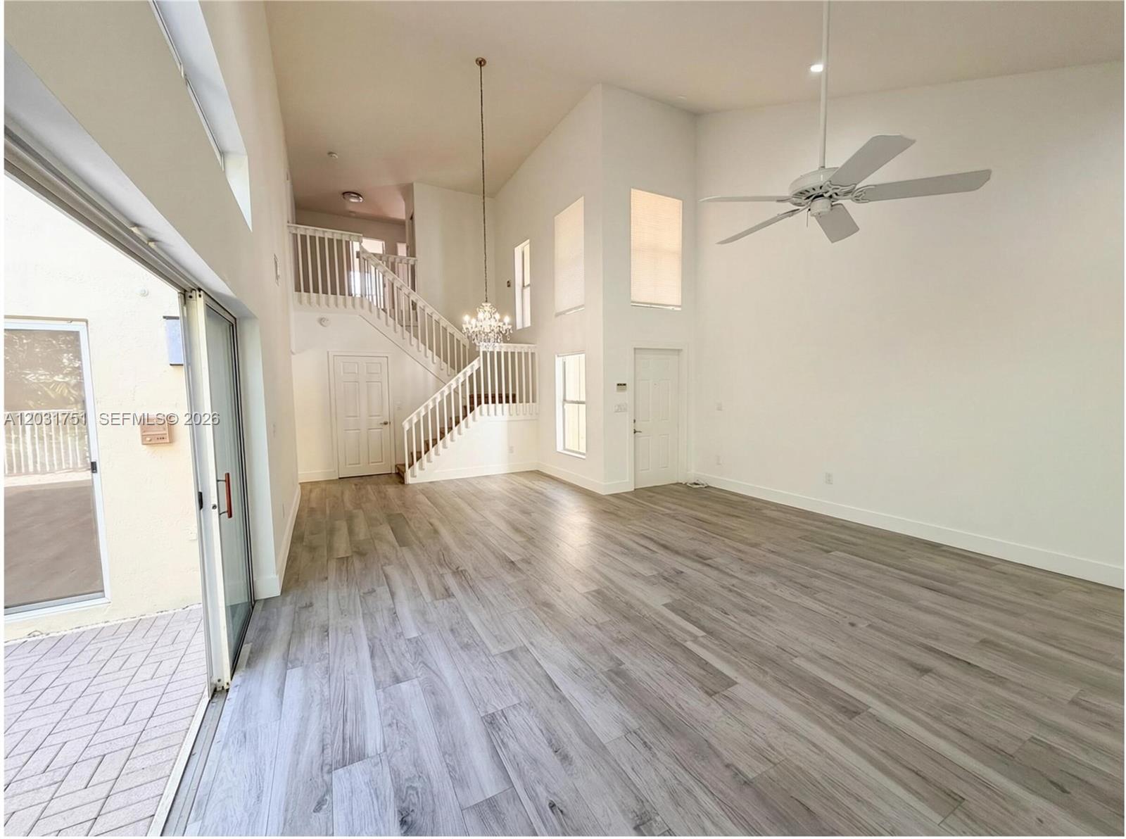 1145 W Lake St 0