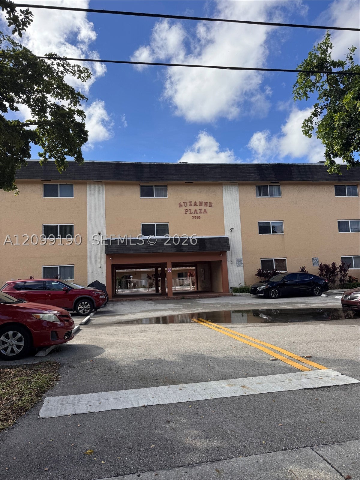 View photos, virtual tours, details... 7910 Taft St 309