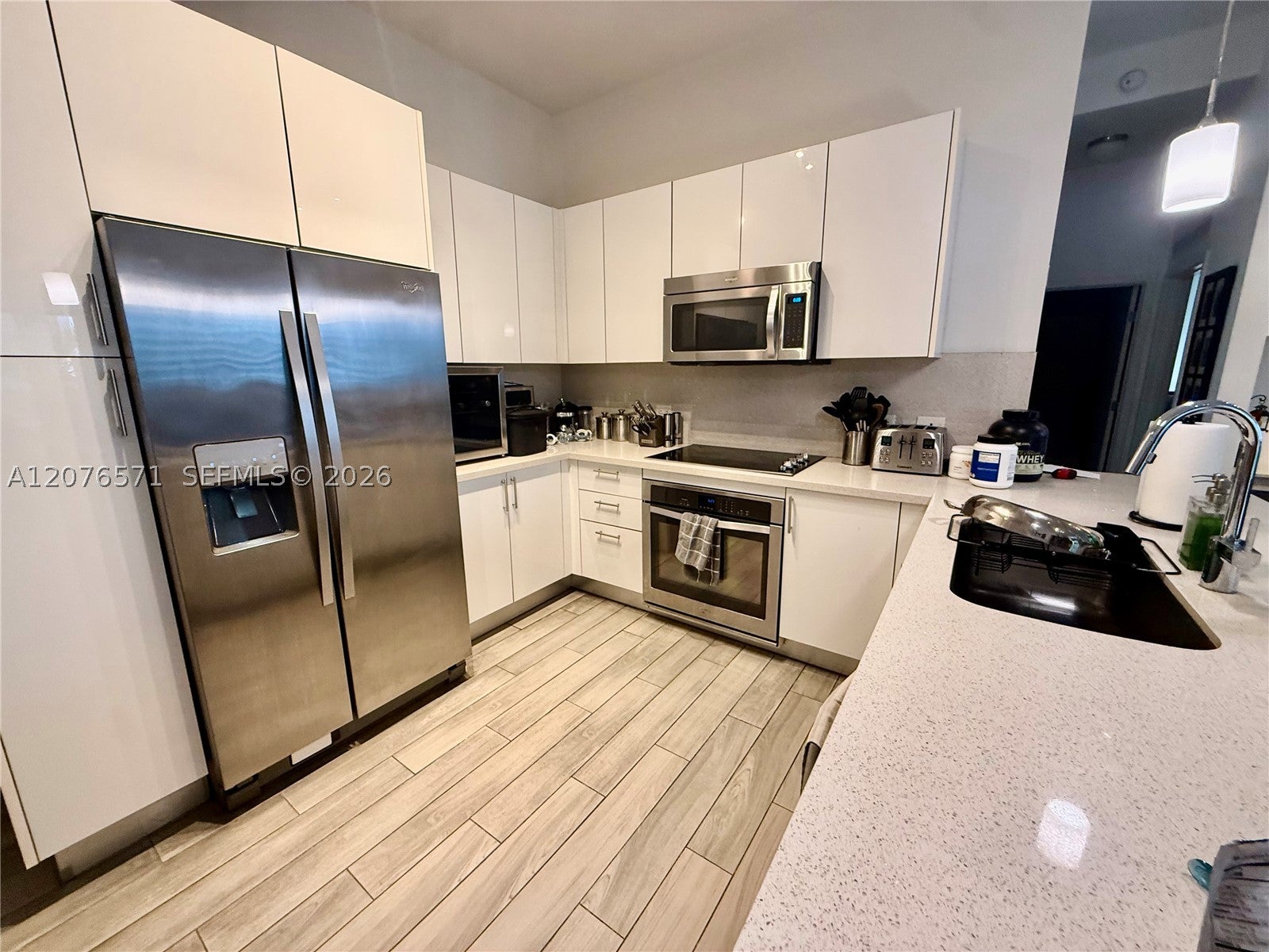 999 SW 1st Ave 1114