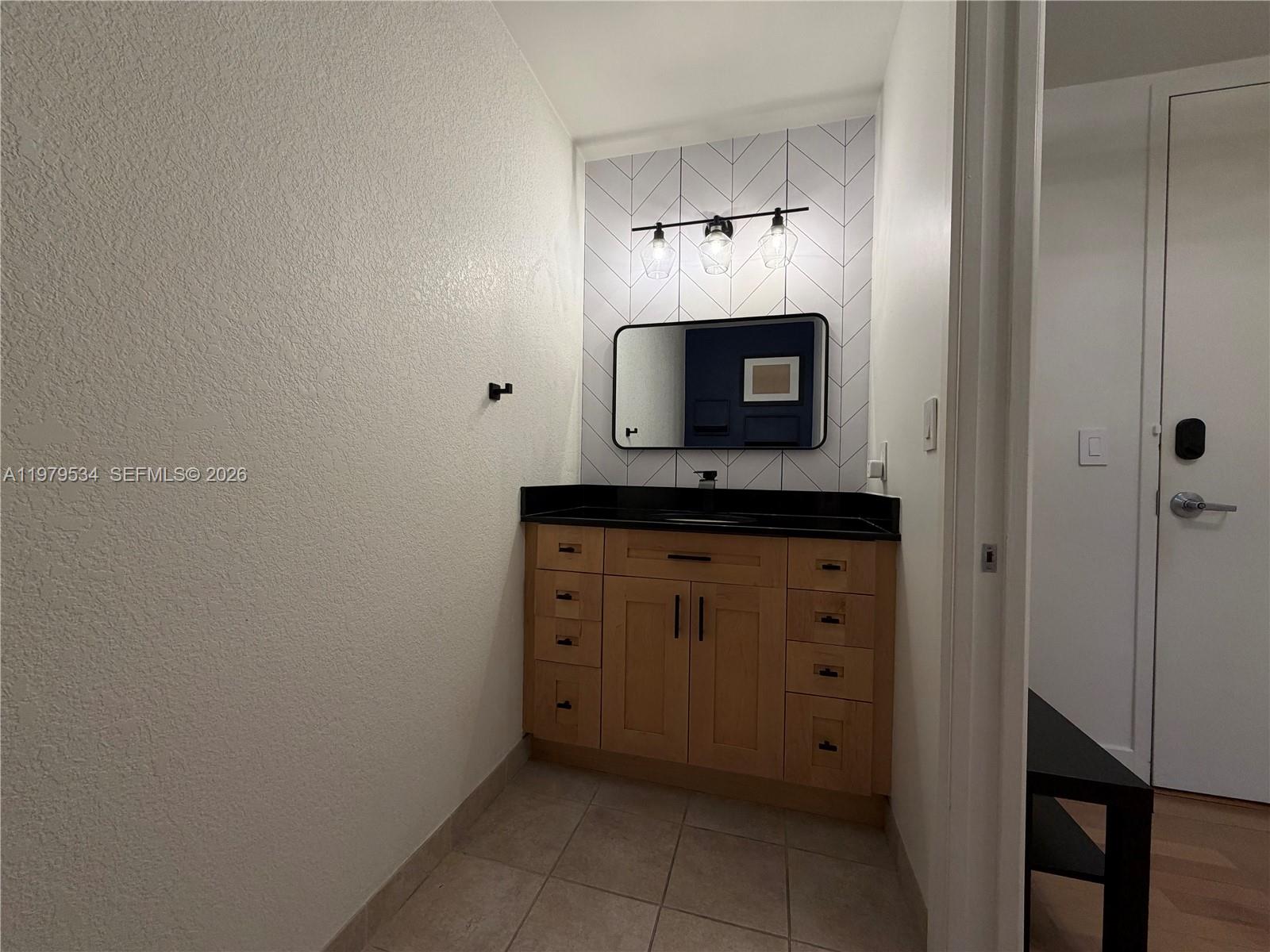 150 E Robinson St 205