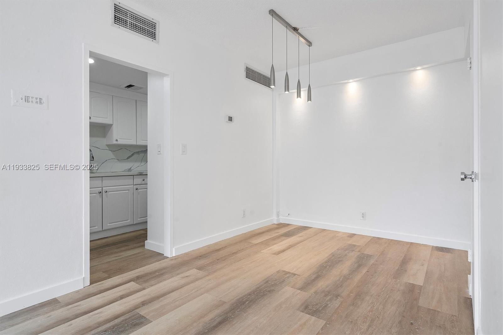 CLIPPER CONDO NO 1 - Residential