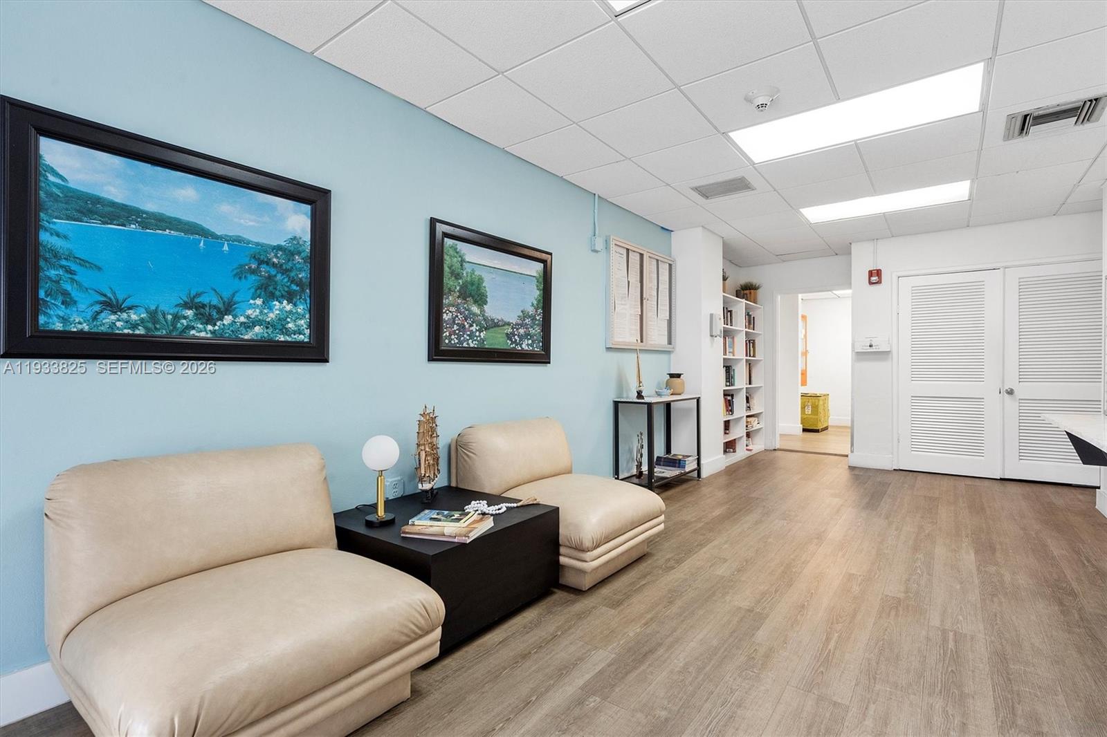 CLIPPER CONDO NO 1 - Residential