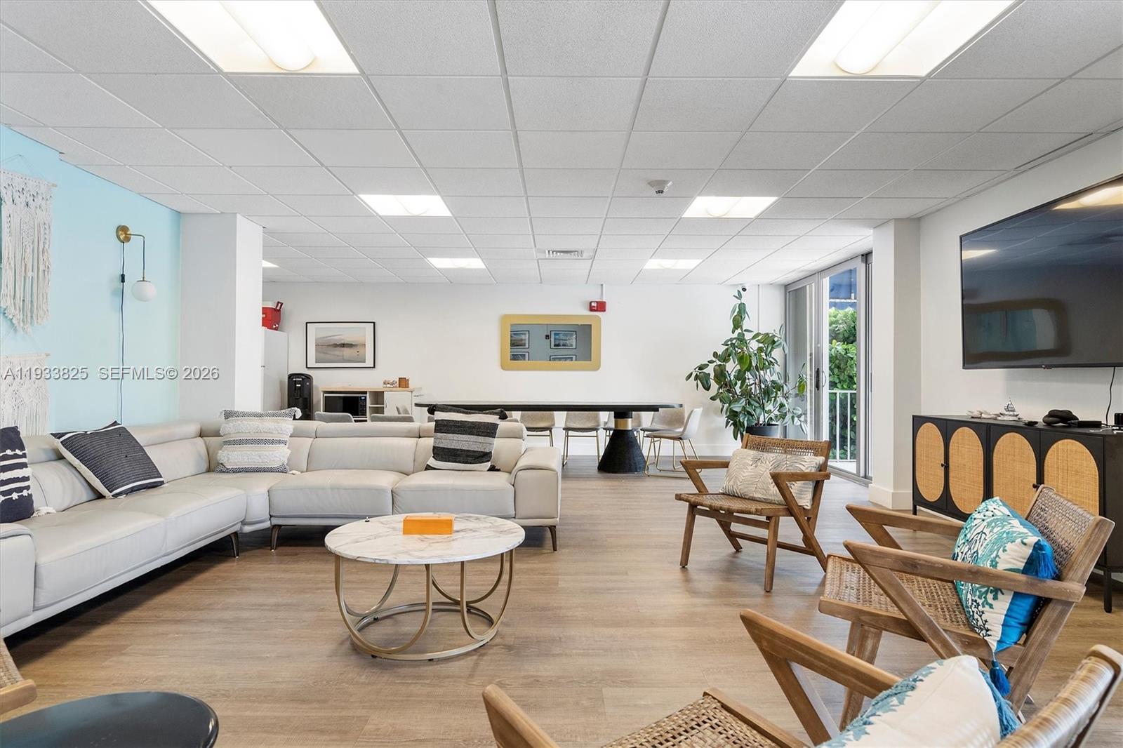 CLIPPER CONDO NO 1 - Residential