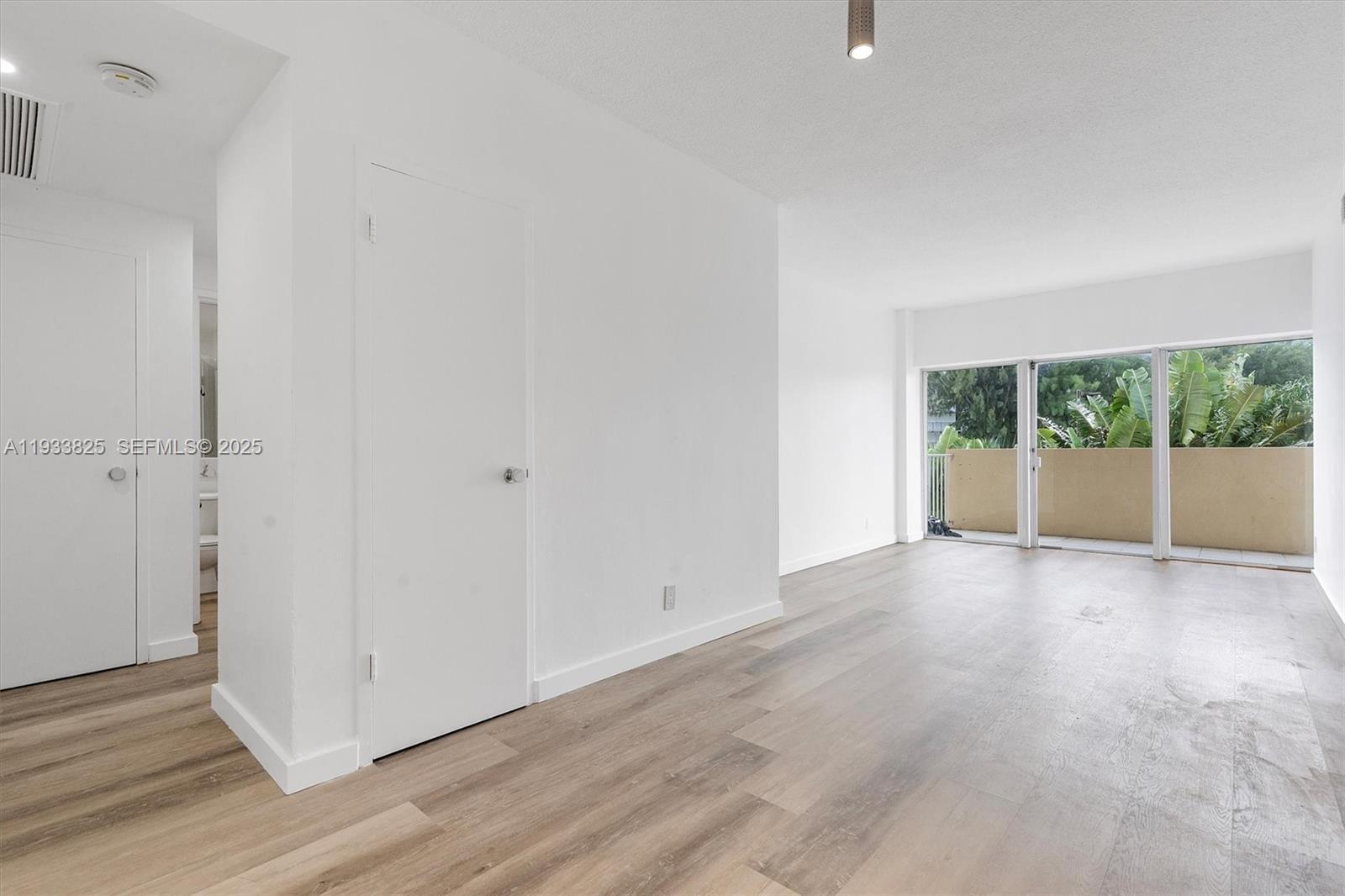 CLIPPER CONDO NO 1 - Residential