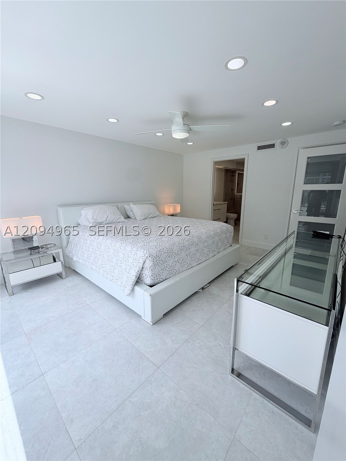 531 N Ocean Blvd 404
