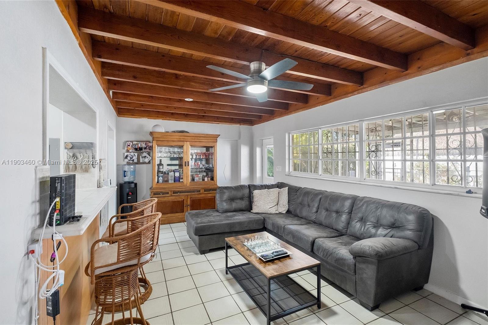 TAMIAMI GARDENS - Residential