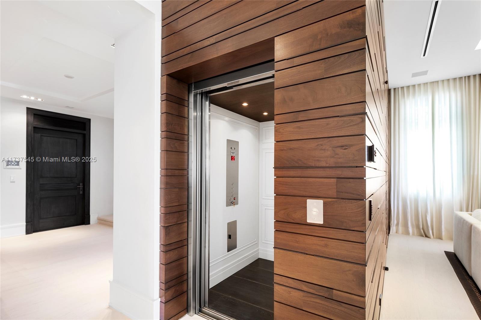 ALTOS DEL MAR NO 1 - Residential