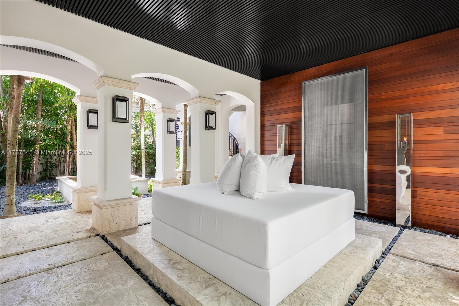 ALTOS DEL MAR NO 1 - Residential