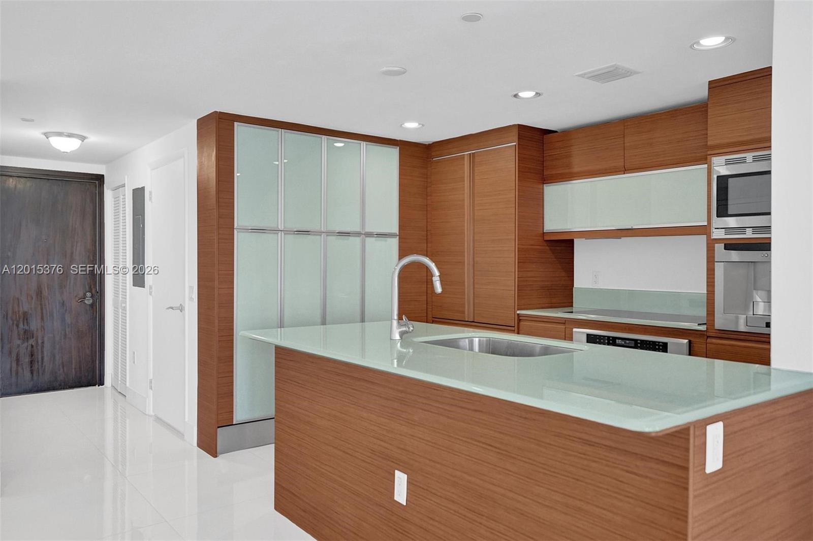 MEI CONDO - Residential Lease