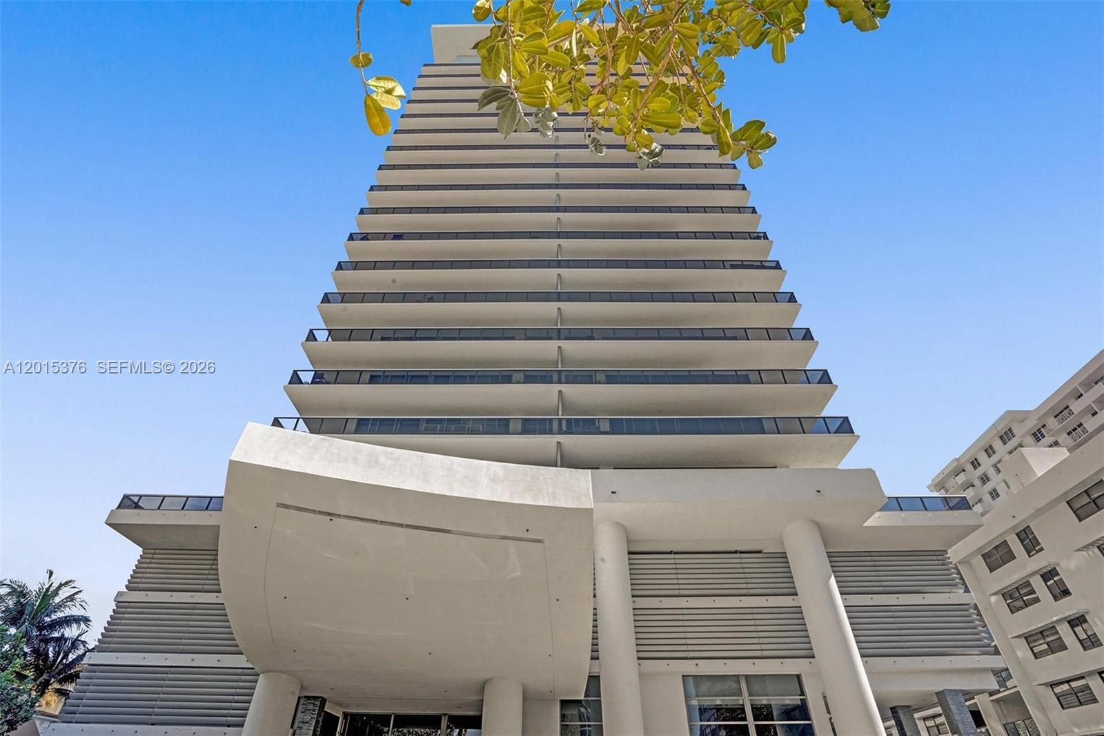 5875 Collins Ave 1803