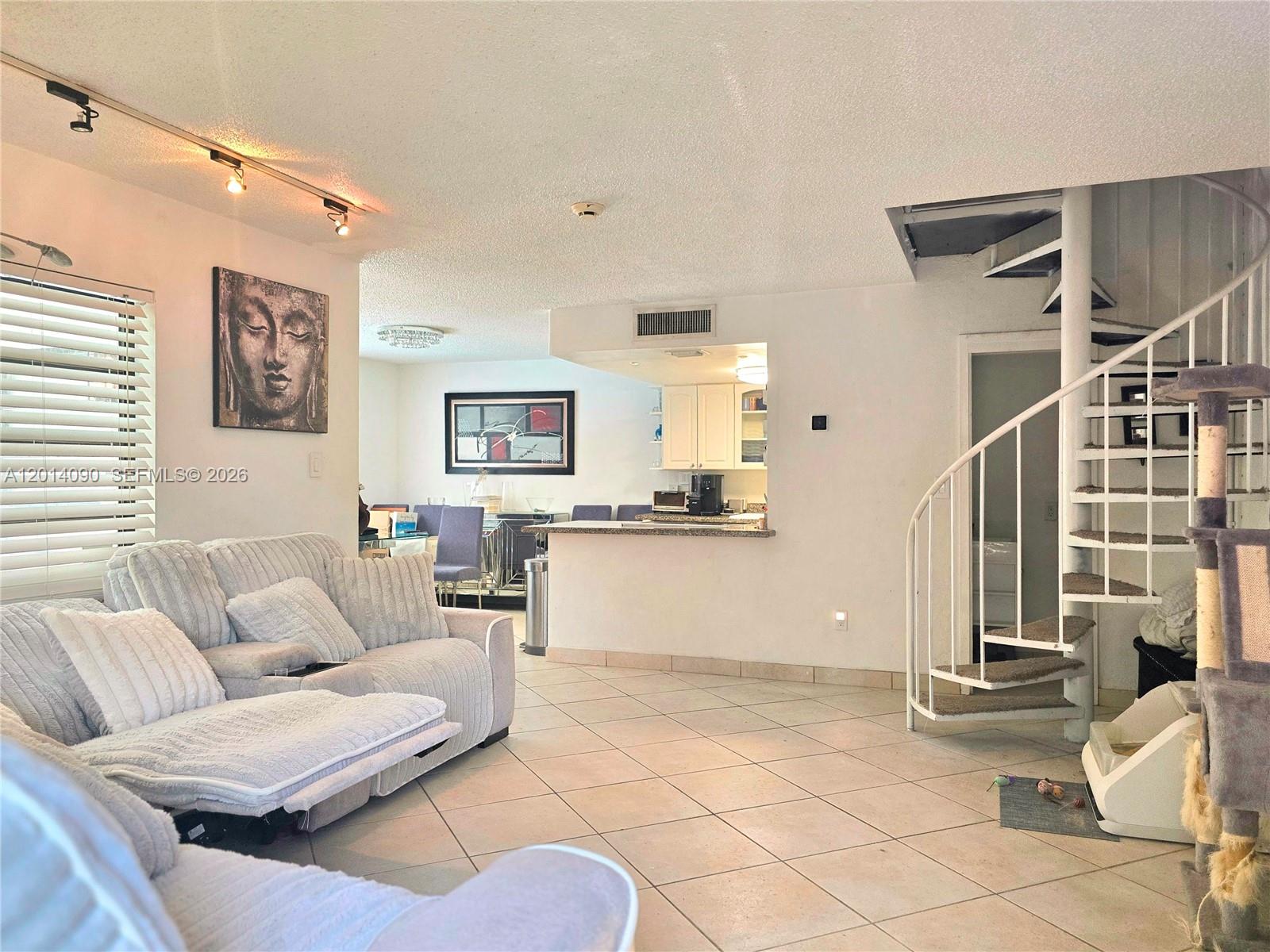 2989 Bird Ave 1
