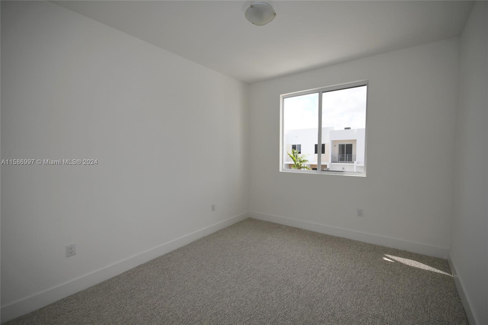 DORAL PALMS NORTH - Residential Lease