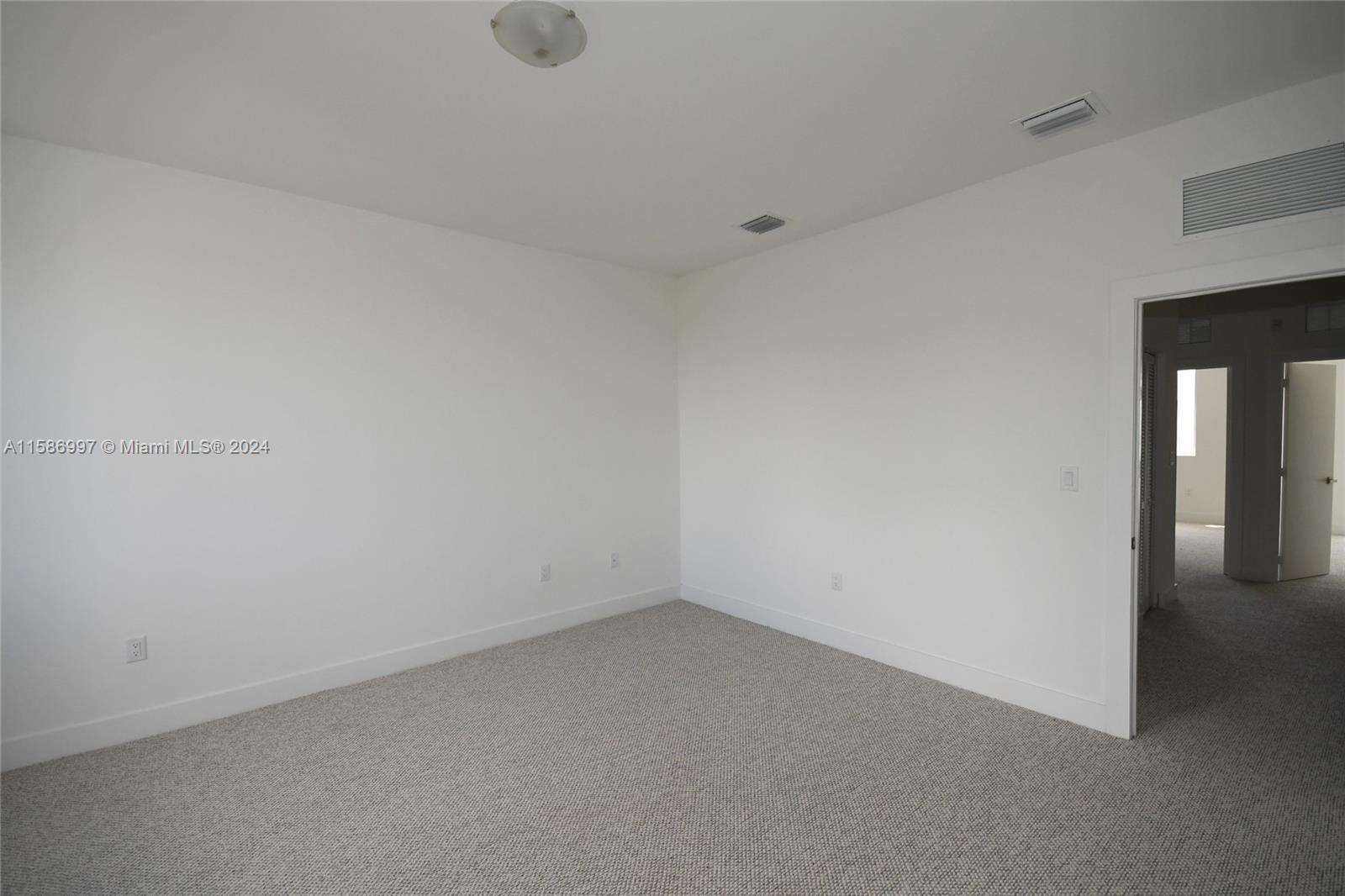 DORAL PALMS NORTH - Residential Lease