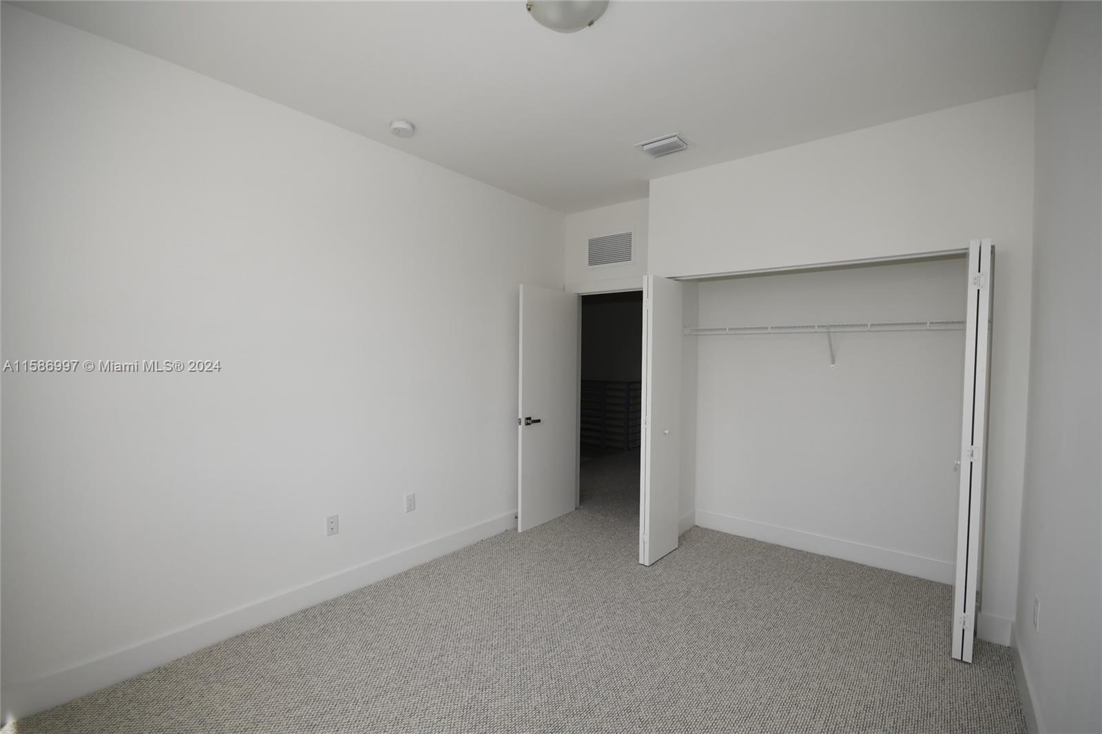 DORAL PALMS NORTH - Residential Lease
