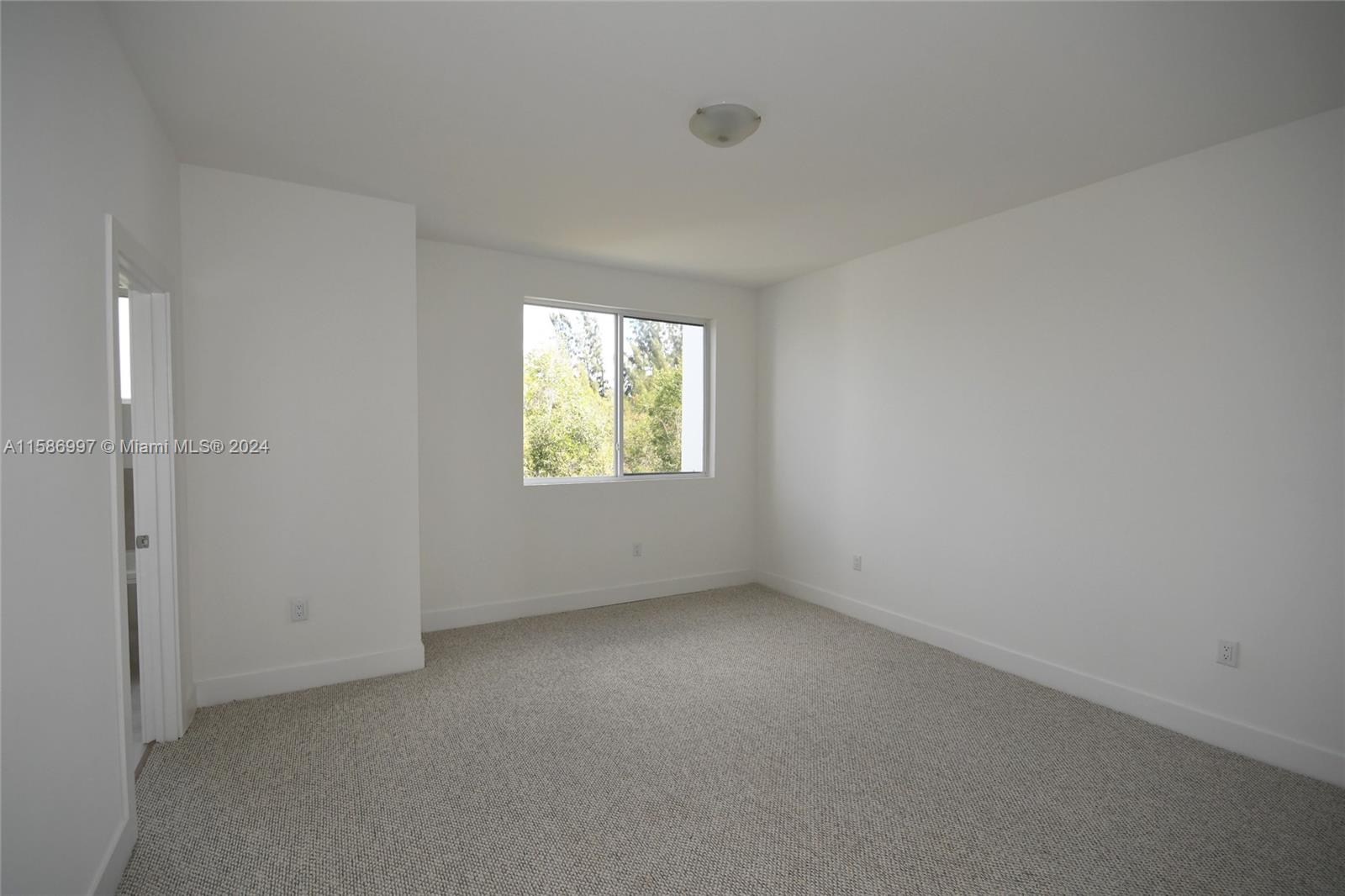 DORAL PALMS NORTH - Residential Lease