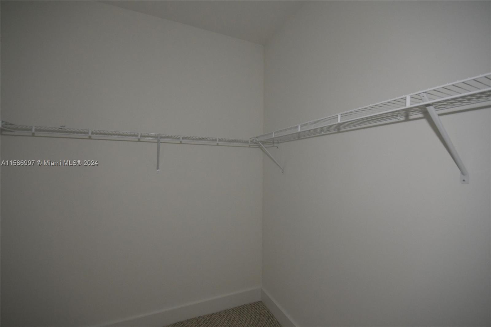 DORAL PALMS NORTH - Residential Lease