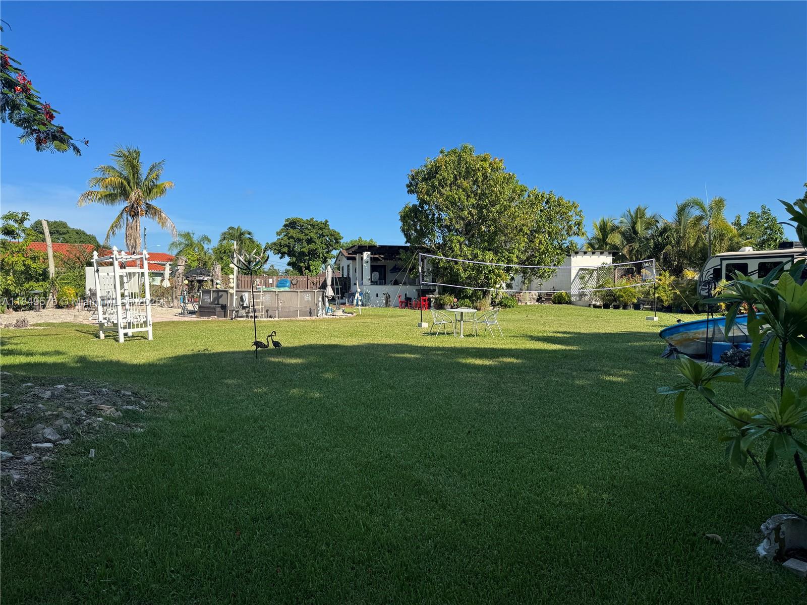 CUTLER RIDGE MANOR ESTATE - Residential