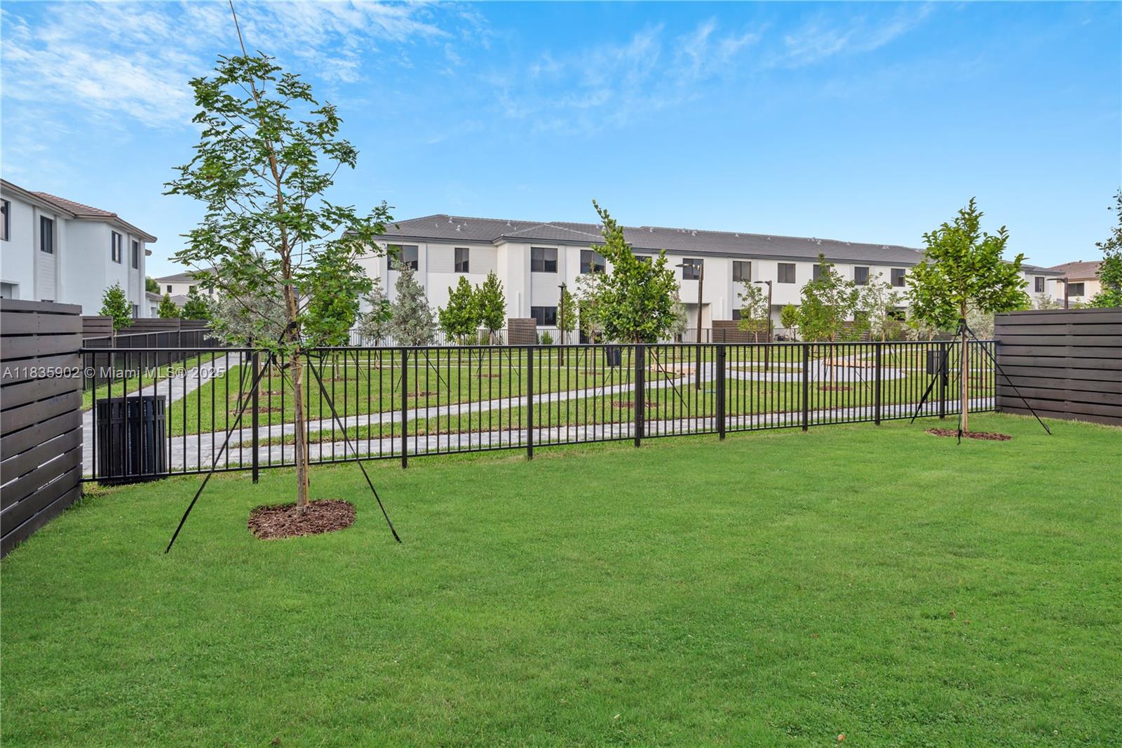 CENTRIS - Residential Lease