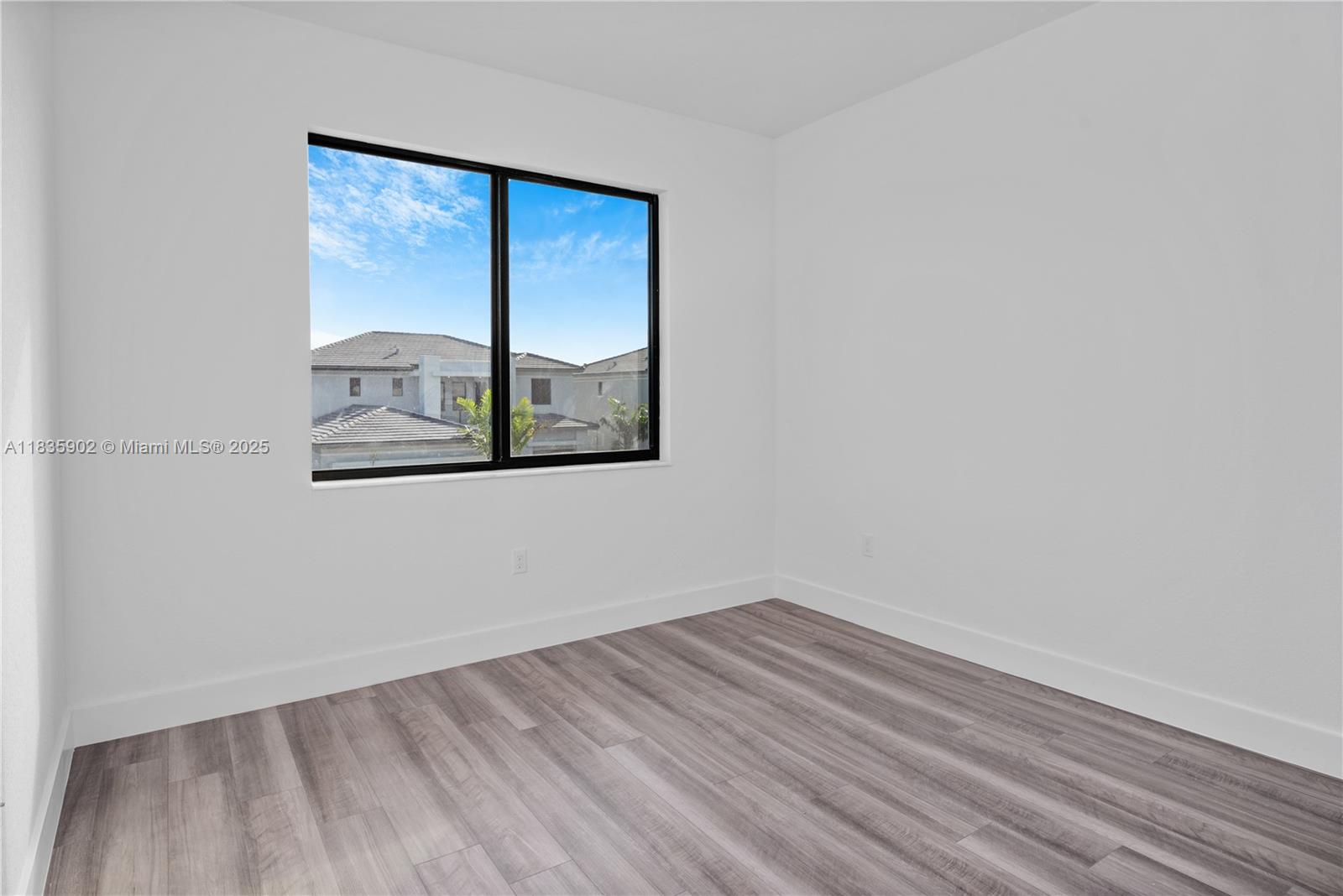 CENTRIS - Residential Lease