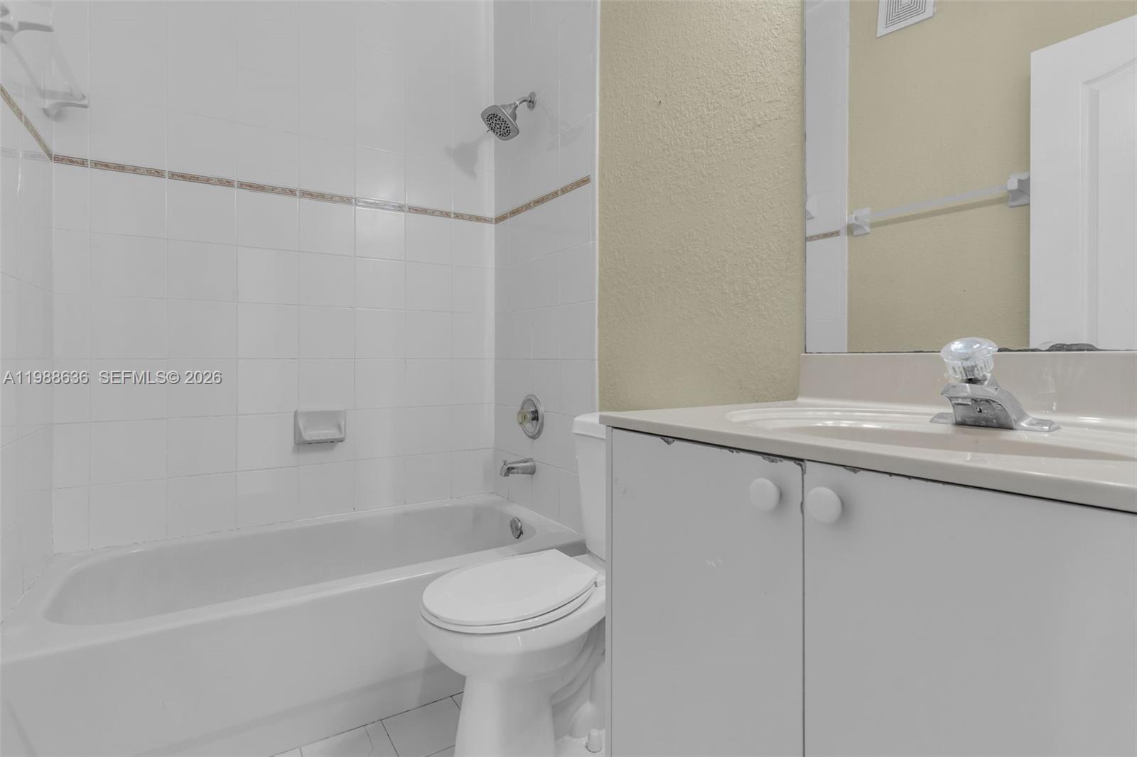 CAZADORES SUB - Residential Lease