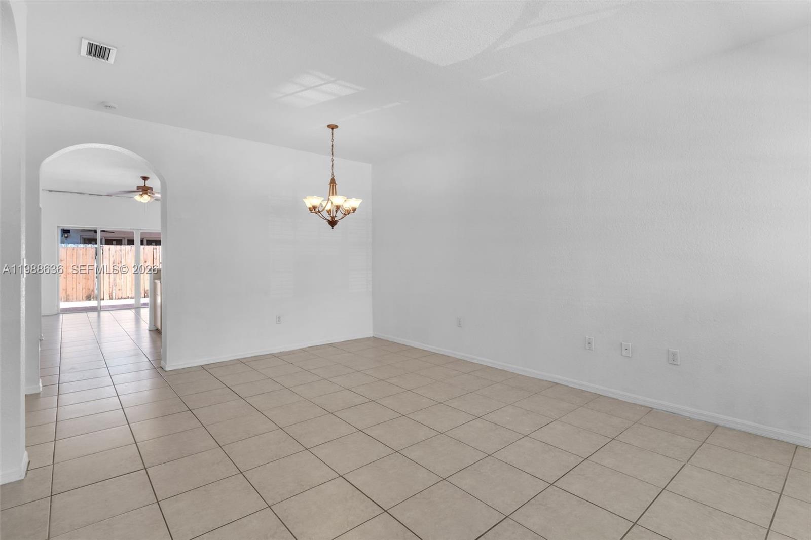 CAZADORES SUB - Residential Lease