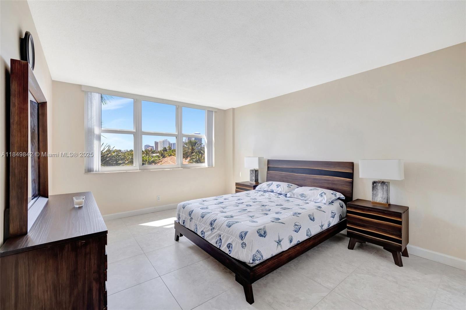 3181 S Ocean Dr 405