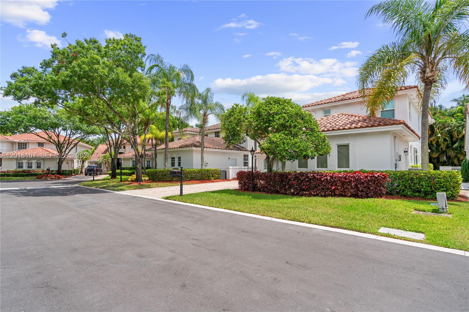 4621 NW 93rd Doral Ct
