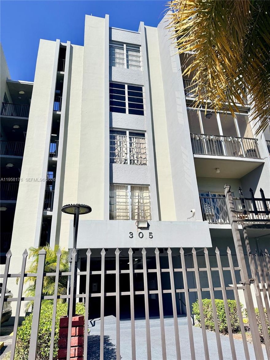 Spacious 3-bedroom, 2-bathroom condo in a prime location near Amelia Earhart Park. This well-maintained unit offers a bright, open layout with generous living areas and an enclosed balcony, perfect for additional living space or a home office. Conveniently located close to restaurants, shopping, and major roadways. A great opportunity to enjoy comfort, space, and an unbeatable location.